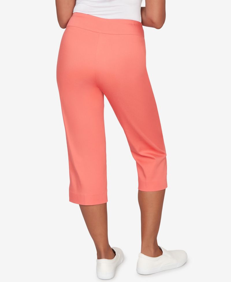 Women's Resort Living Smooth Waist Easy Pull- On Capri Pants