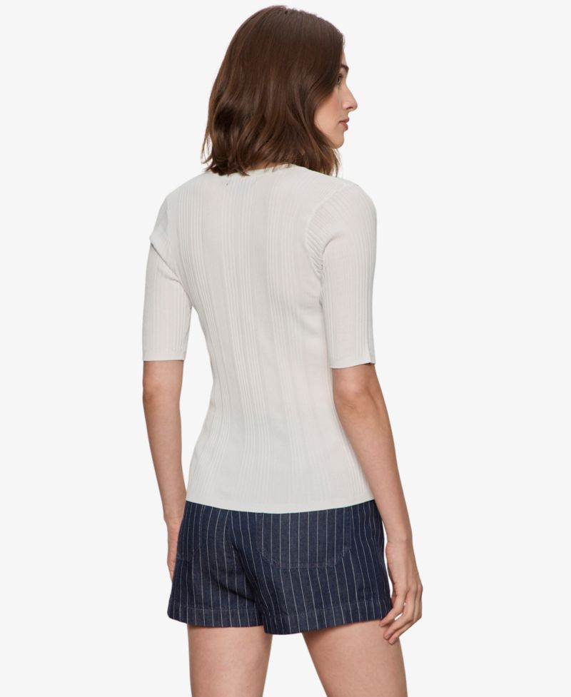 Women's Air Of Ease Half-Sleeve Top