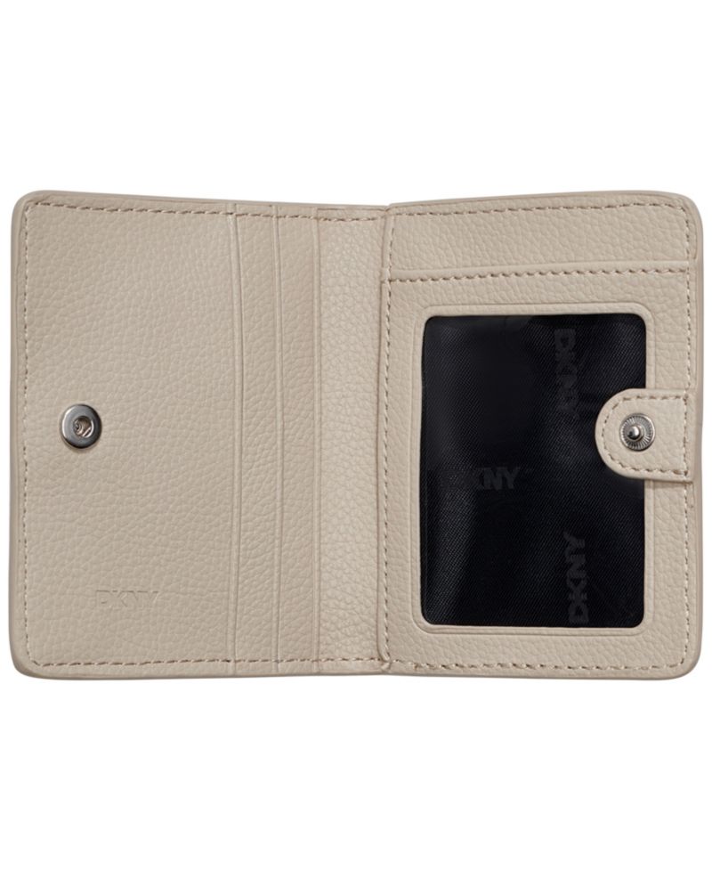 Boxed Lilah Snap Closure Mini Bifold Card Case