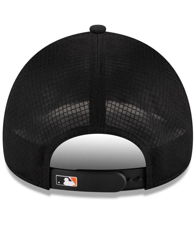 Men's Black Baltimore Orioles 2026 Batting Practice Apex 9FORTY Adjustable Trucker Hat