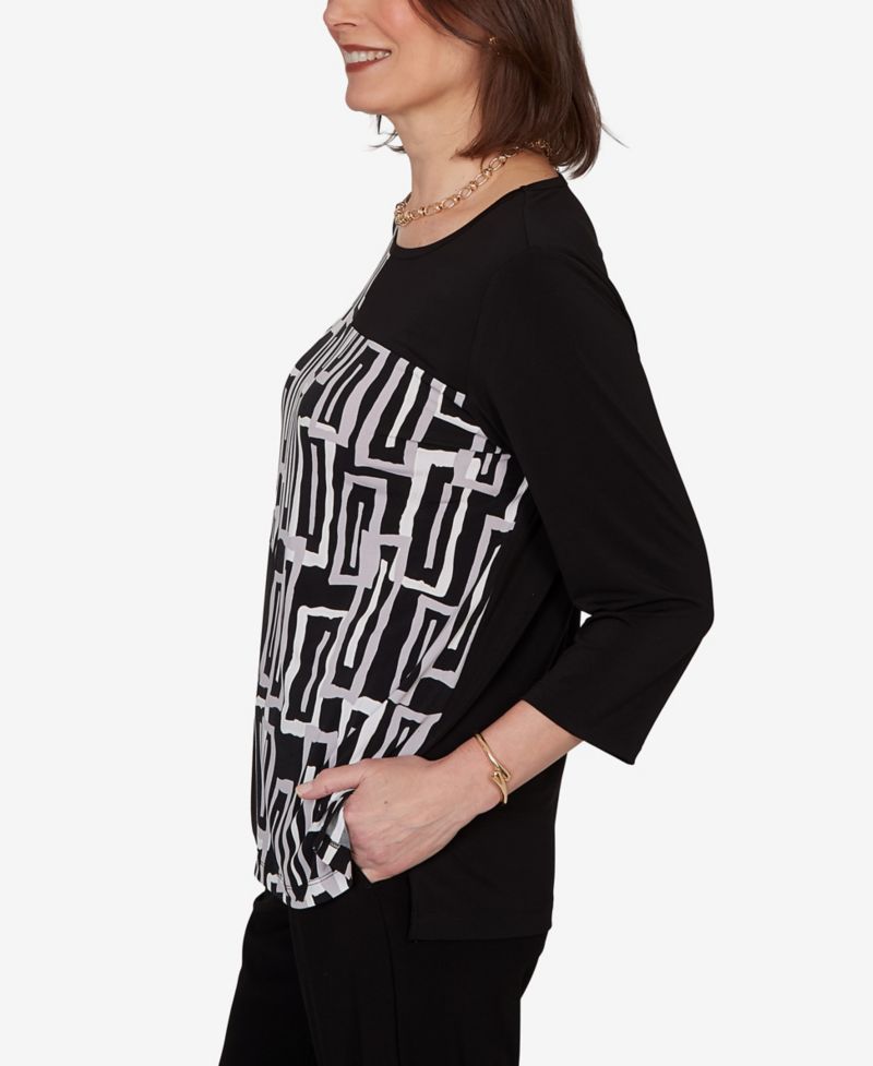 Petite Spliced Geometric Print Top