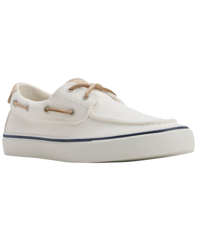 Men's Helm 2-Eye Round-Toe Boat Shoes
