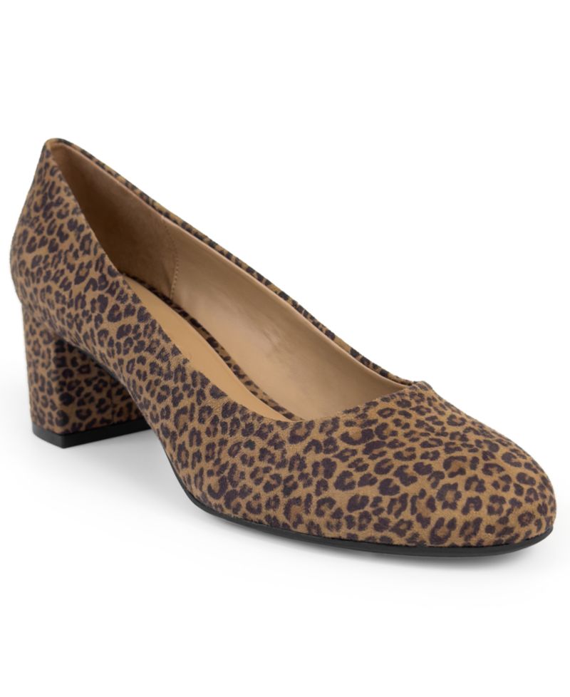 Women's Ebel Round Toe Dress Pumps