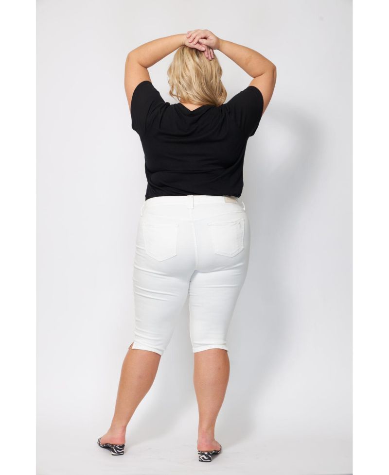 Plus Size Clean Hem Pirate