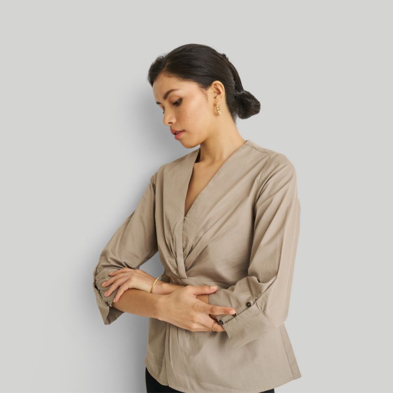 Women's Front Twist Top