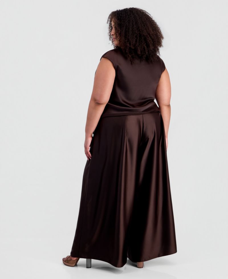 Plus Size Pleated Wide-Leg Pants