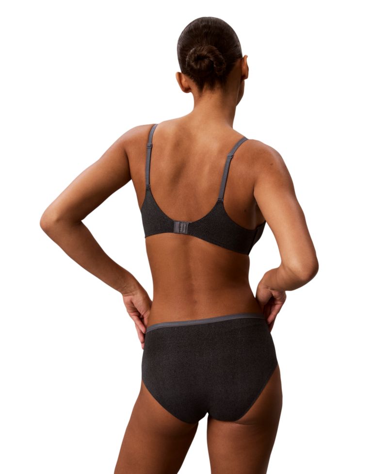 Women's Perfectly Fit Wireless T-Shirt Bra QF8013