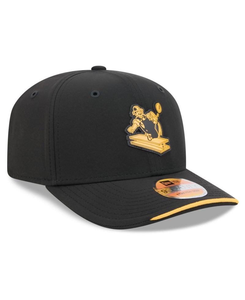 Men's Black Pittsburgh Steelers 2026 Sideline Throwback 9SEVENTY Adjustable Hat