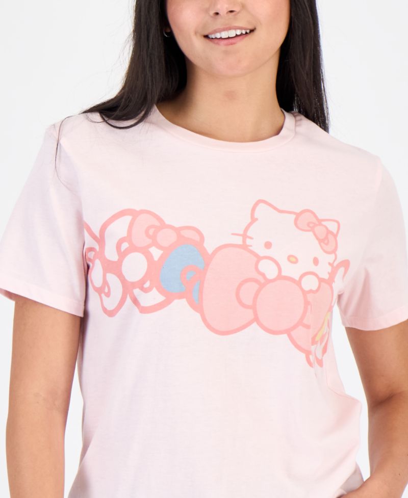 Juniors' Hello Kitty Graphic Print T-Shirt