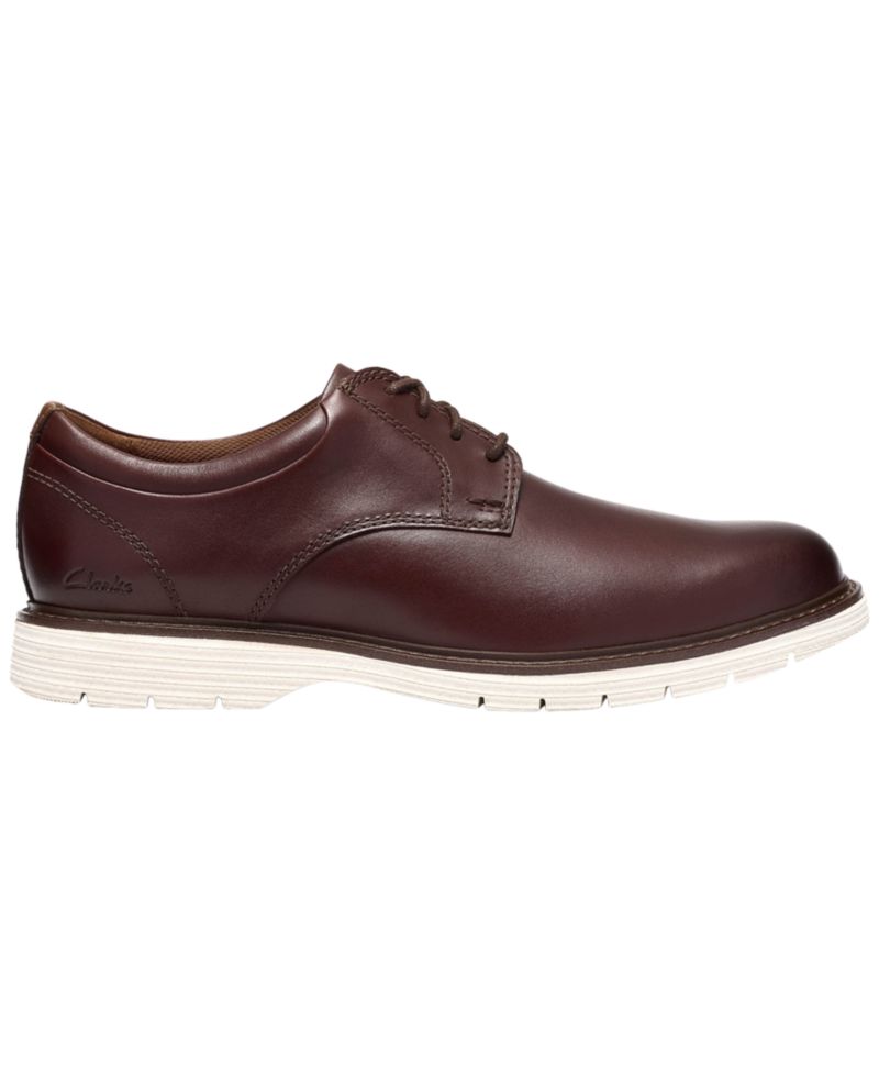 Men's Baystone Plain Leather Almond-Toe Lace-Up Shoes