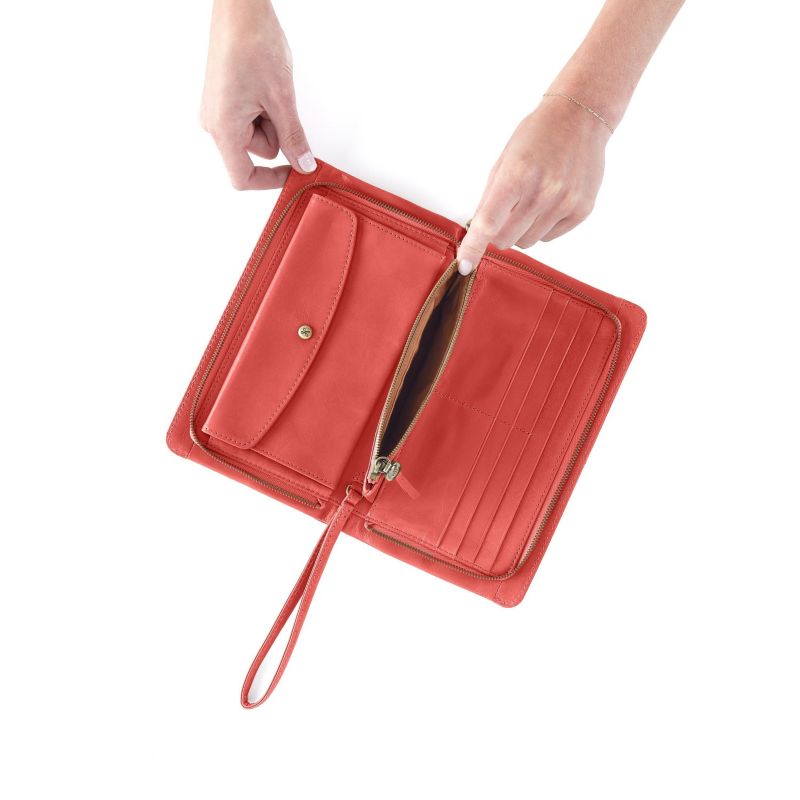 Women's Evolve Wristlet