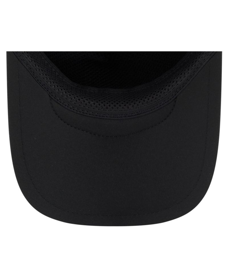 Men's Black Pittsburgh Steelers 2026 Sideline Throwback Apex 9FORTY Adjustable Trucker Hat