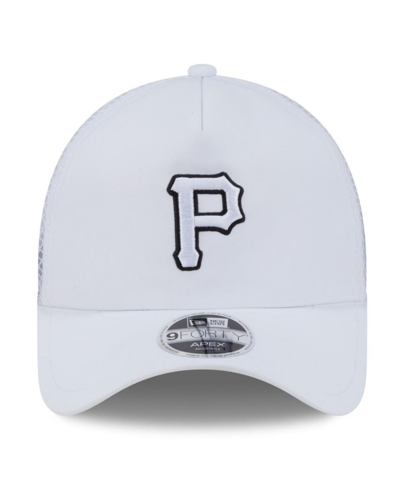 Men's White Pittsburgh Pirates 2026 Batting Practice Apex 9FORTY Adjustable Trucker Hat