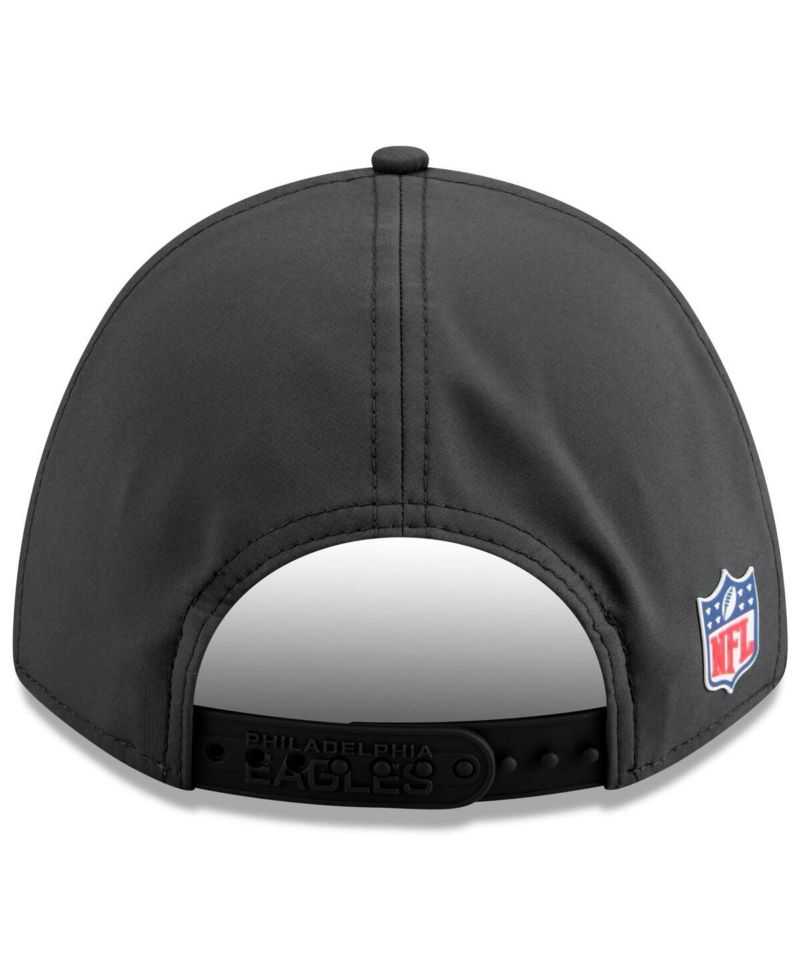 Men's Charcoal Philadelphia Eagles 2025 Sideline Cold Weather 9FORTY M-Crown Adjustable Hat