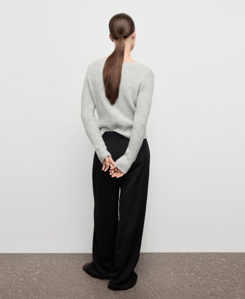 Women's Knitted Ribbed Sweater