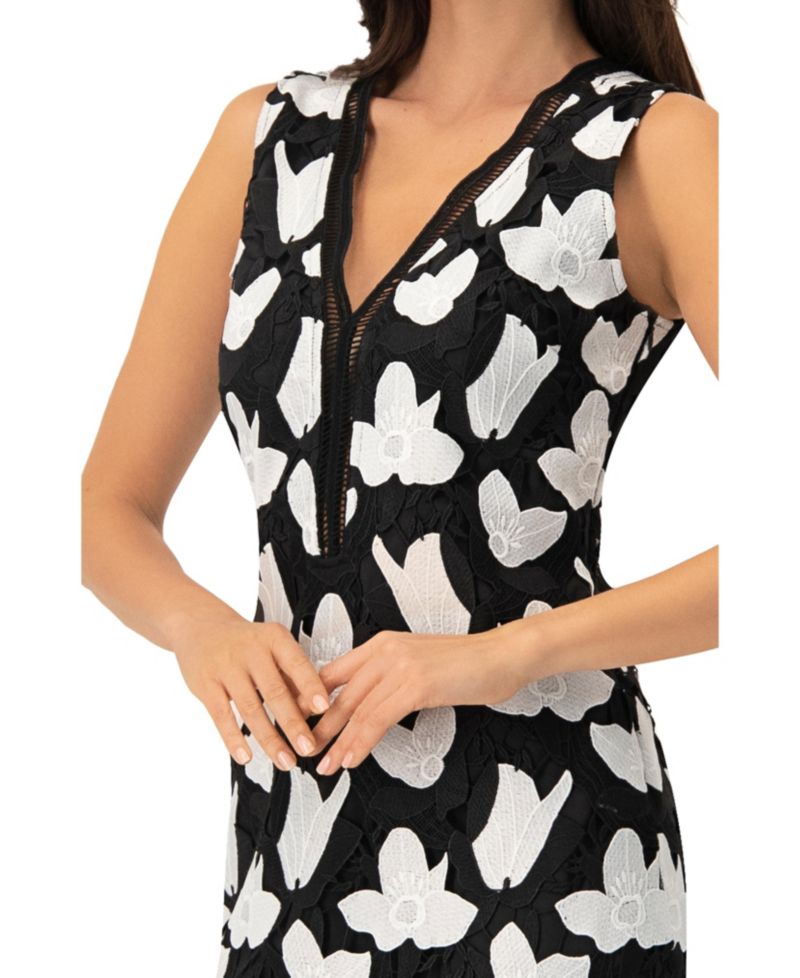 Women's Floral Embroidered Sheath Dress