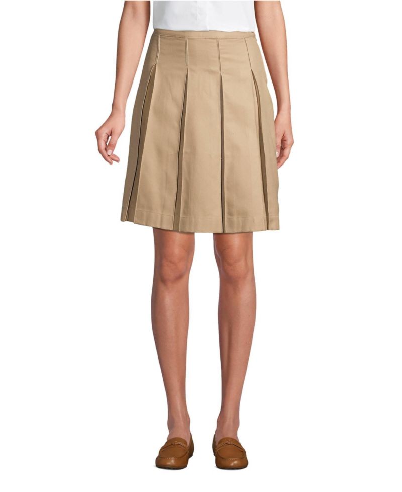 Women's Box Pleat Skirt Top of Knee