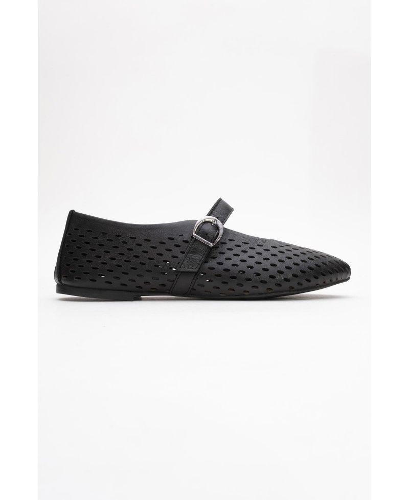 Forever and Always Shoes Women's Arian Leather Ballet Flat
