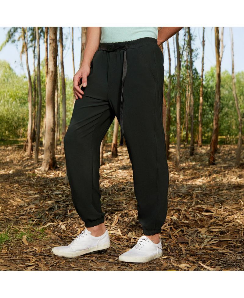 Men's Obsidian Black Solid Belted Trousers