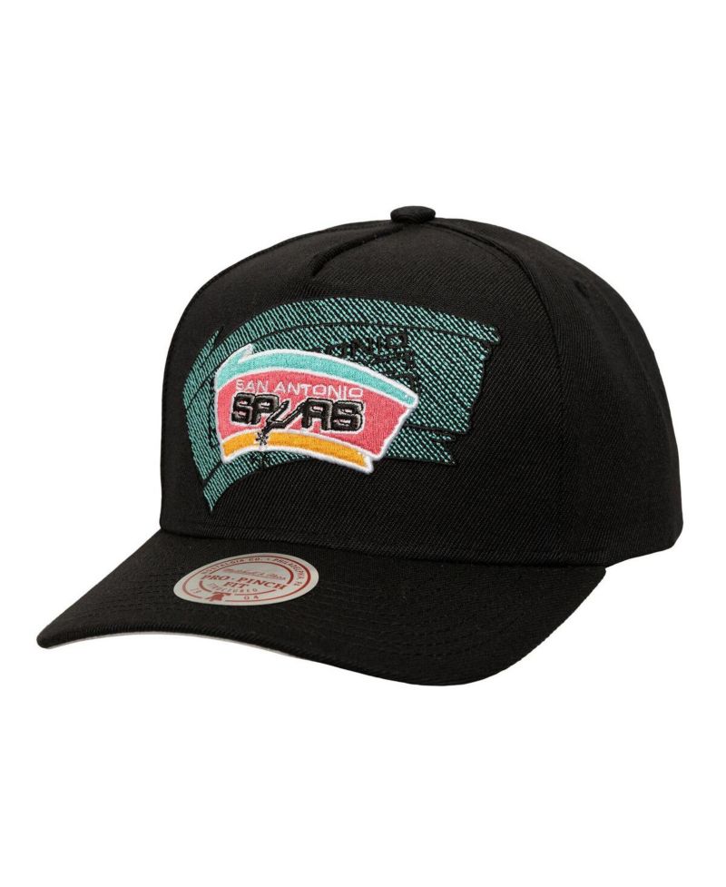 Men's Black San Antonio Spurs Tilted Pro Pinch Adjustable Hat