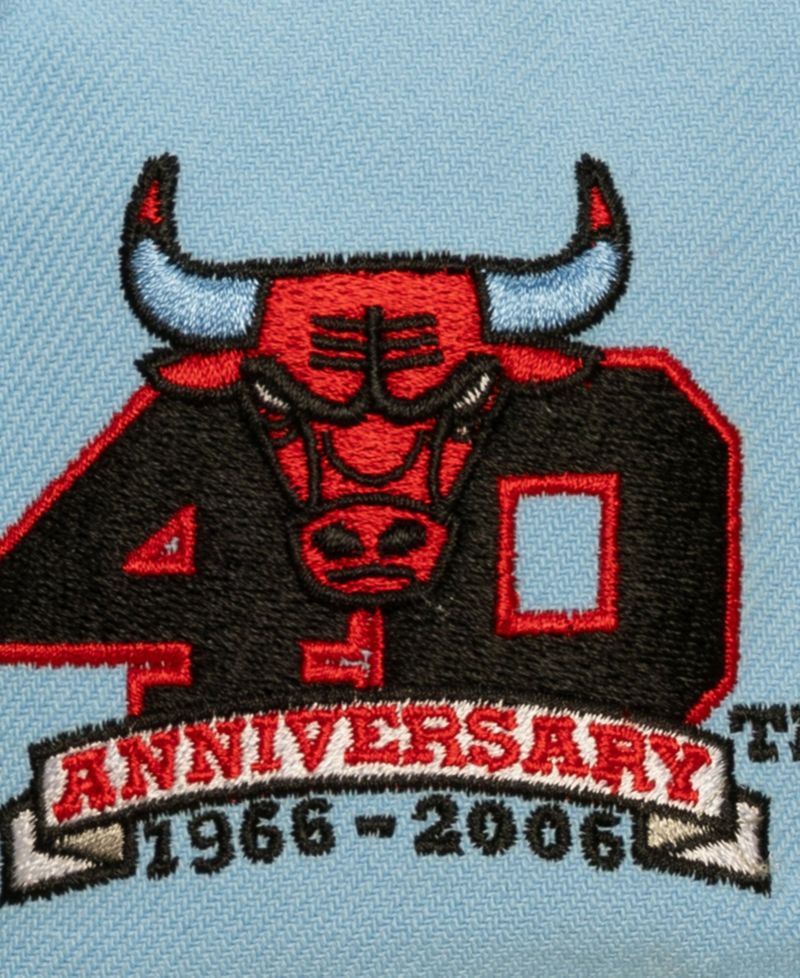 Men's Chicago Bulls In the City Pro Pinch Snapback Hat