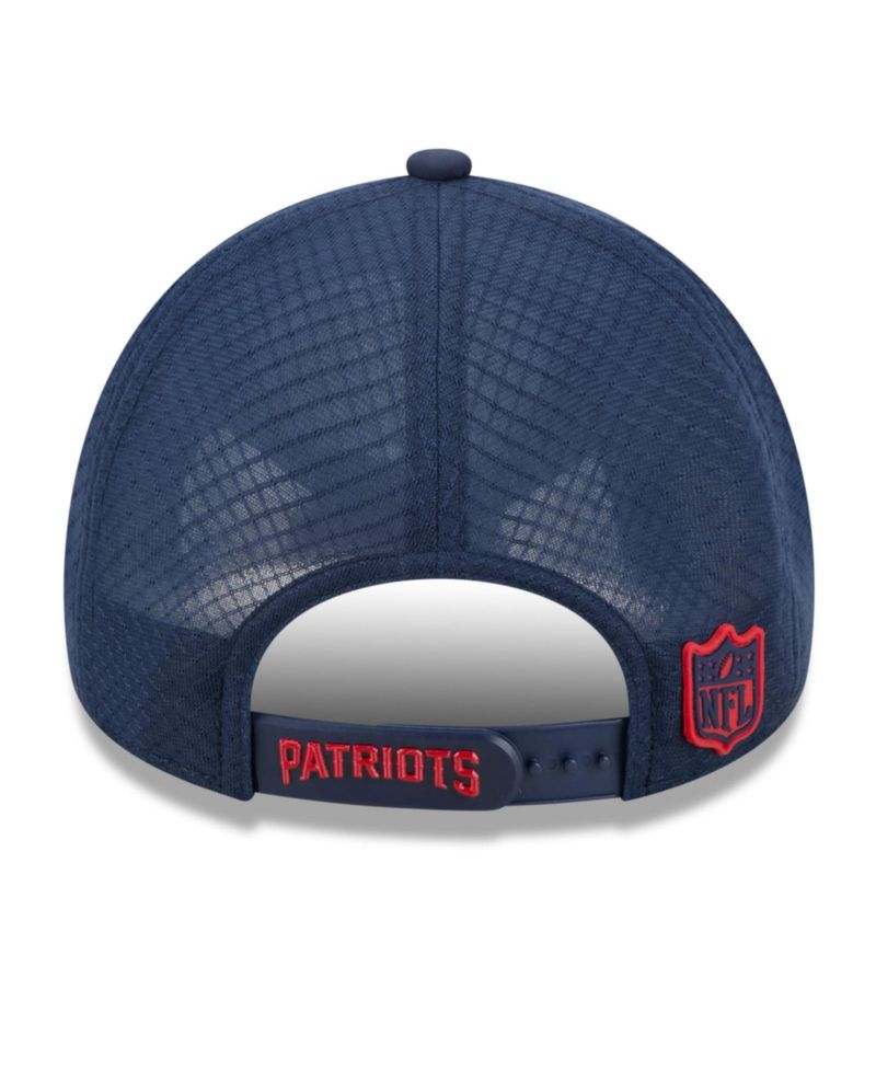 Big Boys and Girls Navy New England Patriots 2026 Sideline Apex 9FORTY Adjustable Trucker Hat