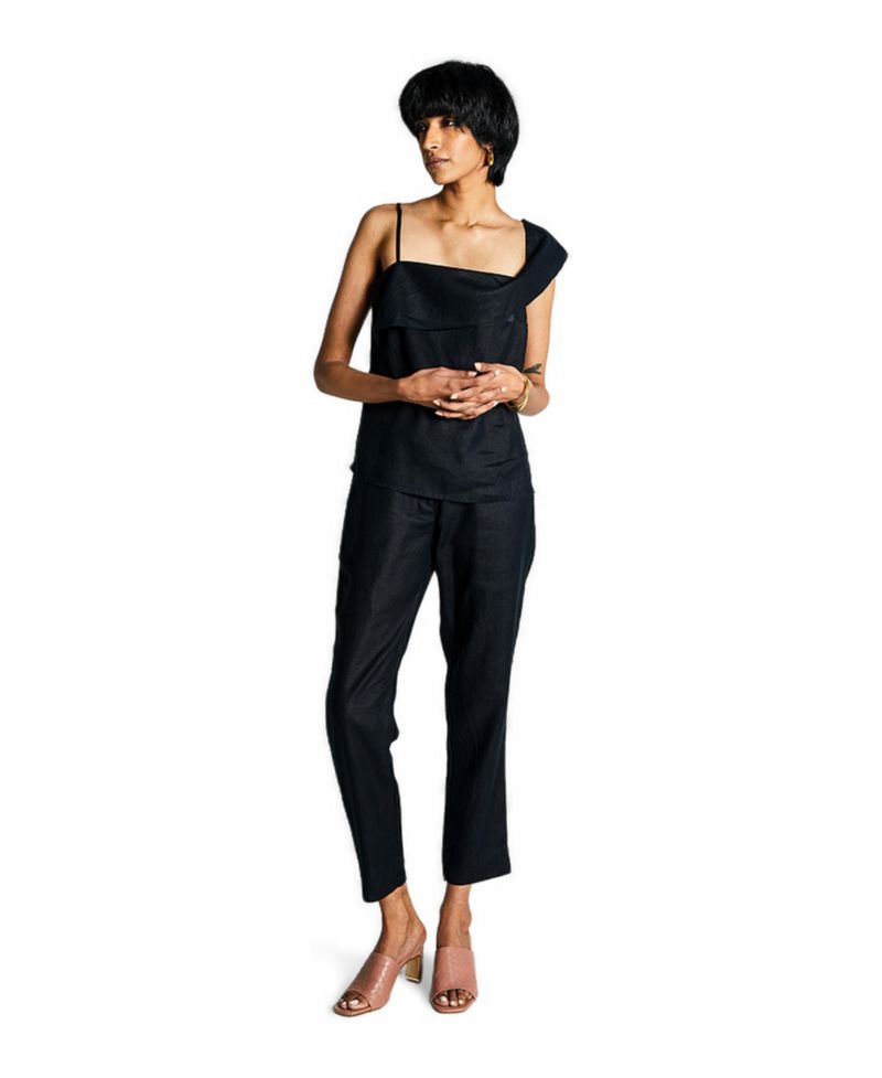 Women's The Wandering Wave top Black
