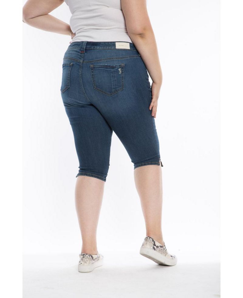 Plus Size Denim Crop