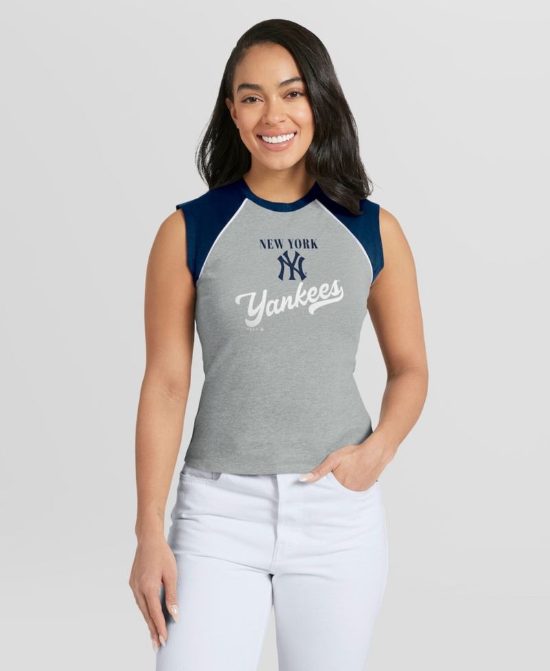 Women's Heather Gray New York Yankees Cropped Raglan Tank Top