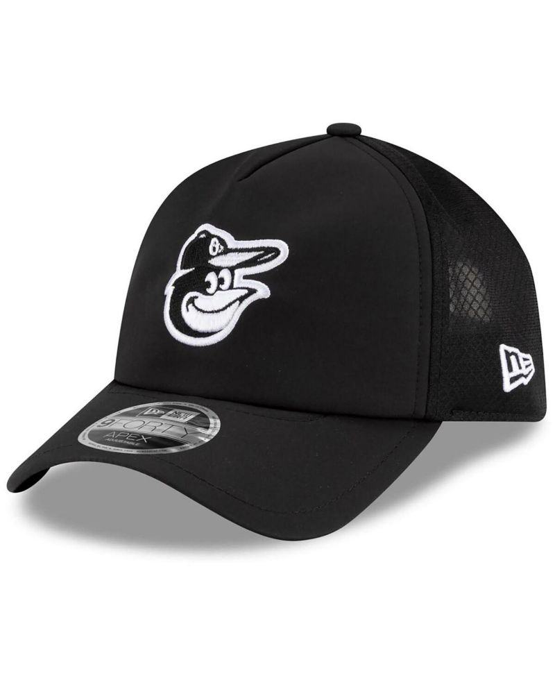 Men's Black Baltimore Orioles 2026 Batting Practice Apex 9FORTY Adjustable Trucker Hat