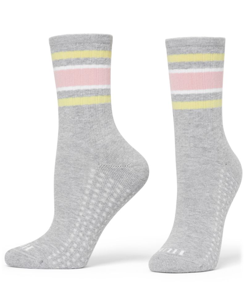 Women's 3-Pk. Air Cushion Sport Crew Socks U24404