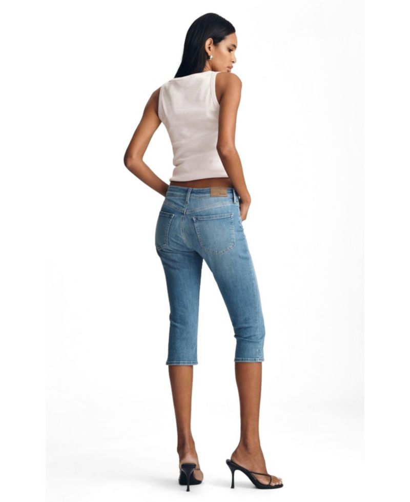 Women's Hilary Mid Rise Capri In Blue Brushed Flex